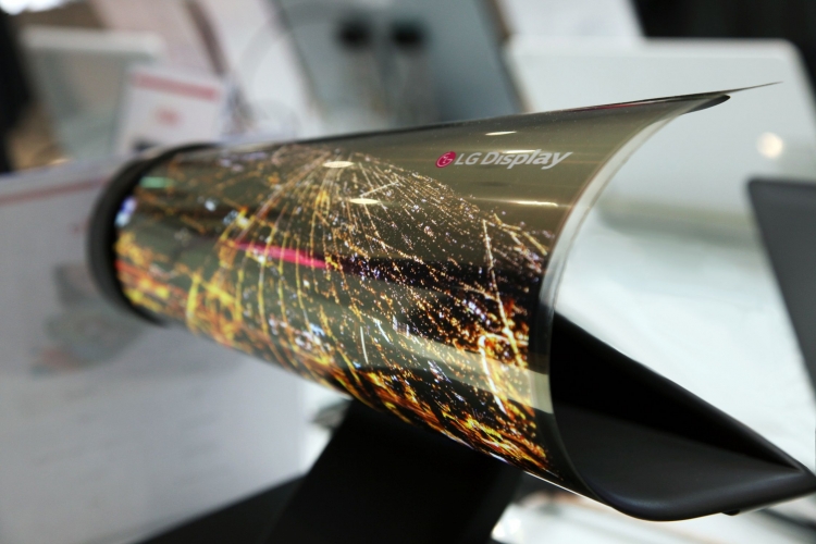 Lenovo and LG Display are preparing a tablet with a foldable 13-inch screen