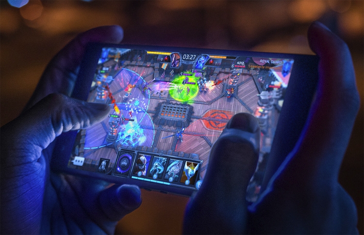 Gaming smartphone Razer Phone 2: Snapdragon chip 845 and 120-Hz display
