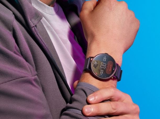 Misfit Vapor 2: smart watch with GPS support