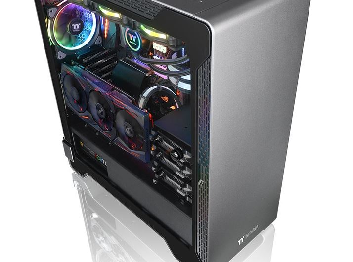  Thermaltake A500 Aluminum Tempered Glass Edition: Mid Tower gaming PC case