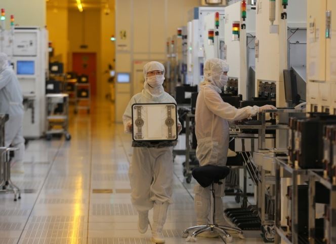 Chinese chipmaker SMIC to leave new York stock exchange